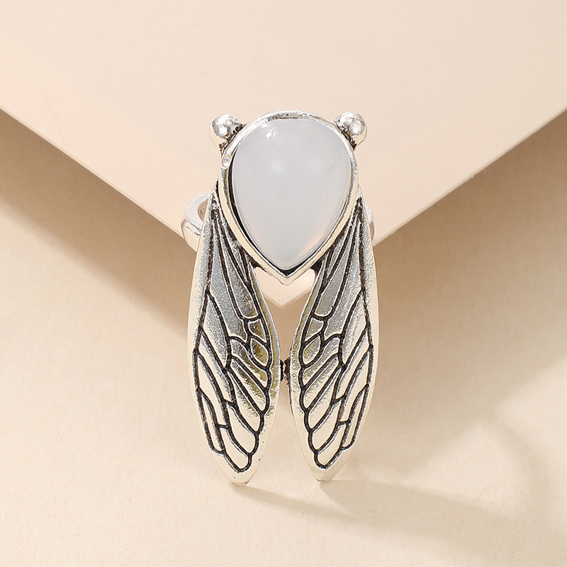 New Retro Style Cicada shape gem alloy Ring