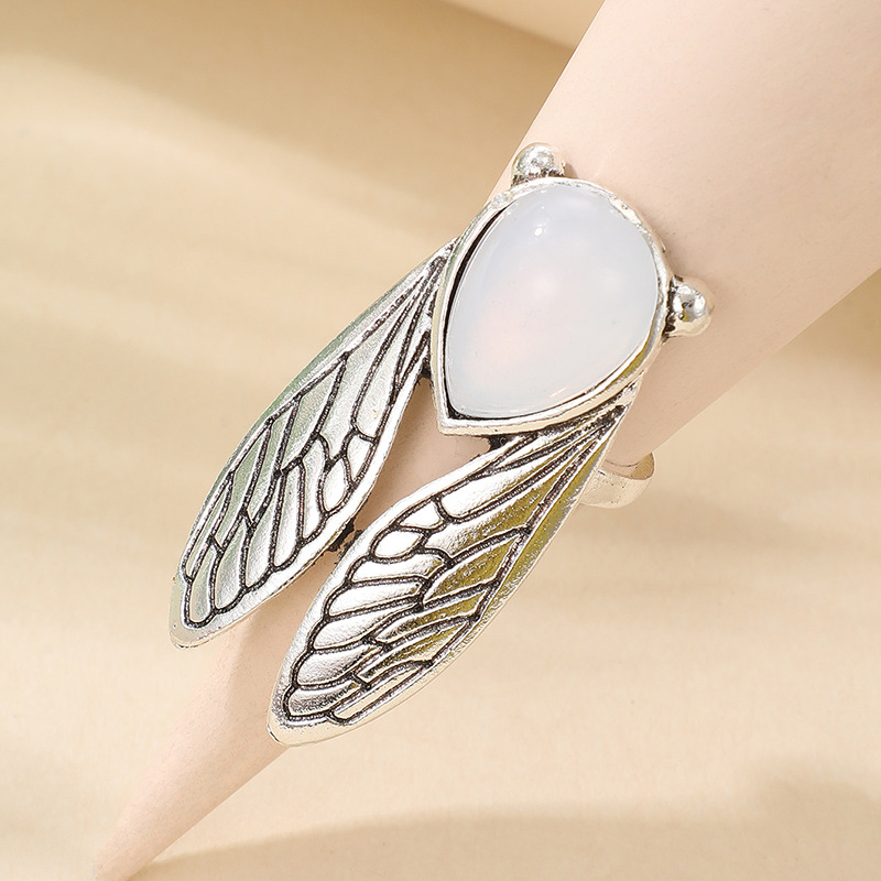 New Retro Style Cicada shape gem alloy Ring