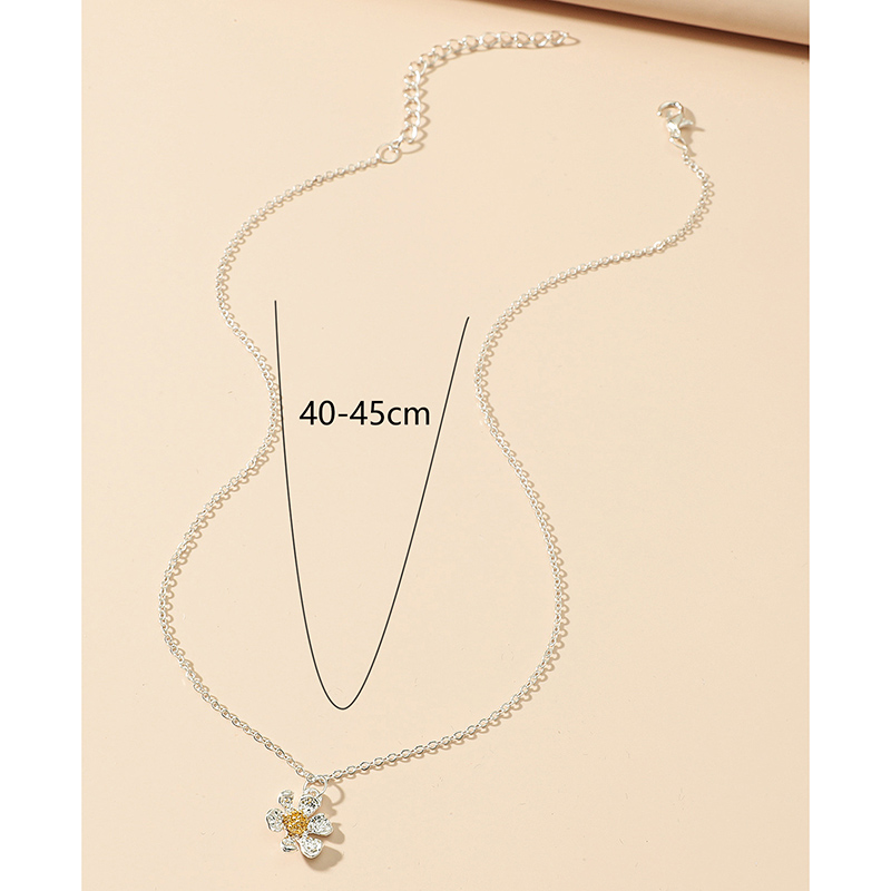 Fashion Cute Flowers Shaped Sweet Chrysanthemum Pendant Necklace