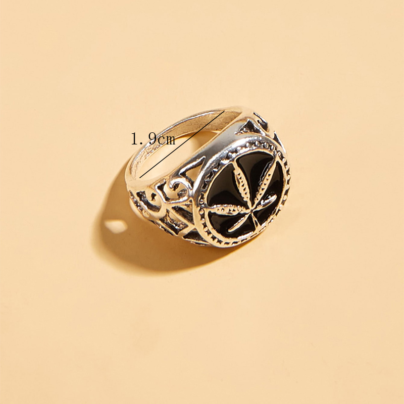 Fashion Vintage Drip Oil Maple Leaf Alloy Ring Ornament
