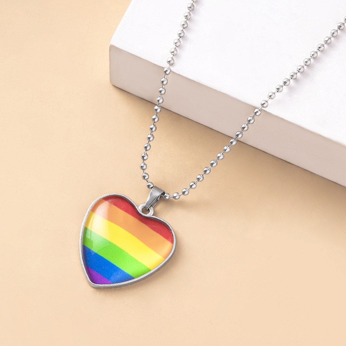 Fashion Creative New Rainbow Heart Shaped Pendant Necklace