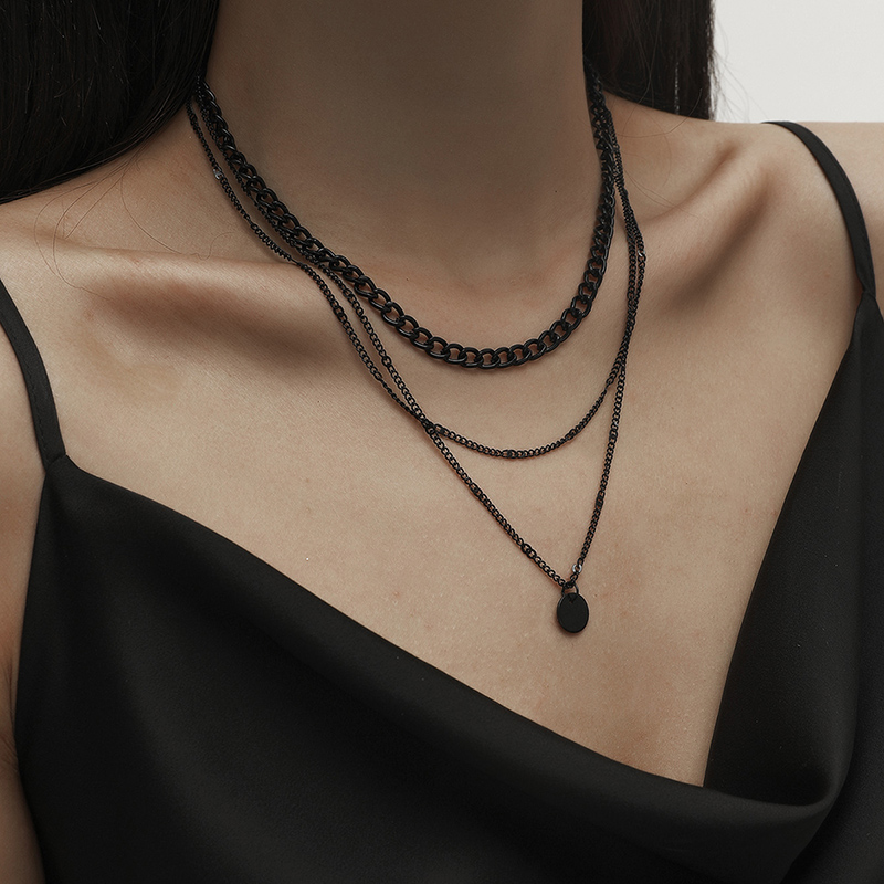 Fashion Ornament Multi-Layer Black Wafer Pendant Iron Necklace