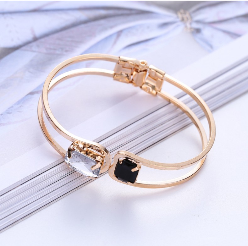 Fashion Simplicity Hollow Inlay Two Diamonds Black White Gems Open-Ended Bracelet