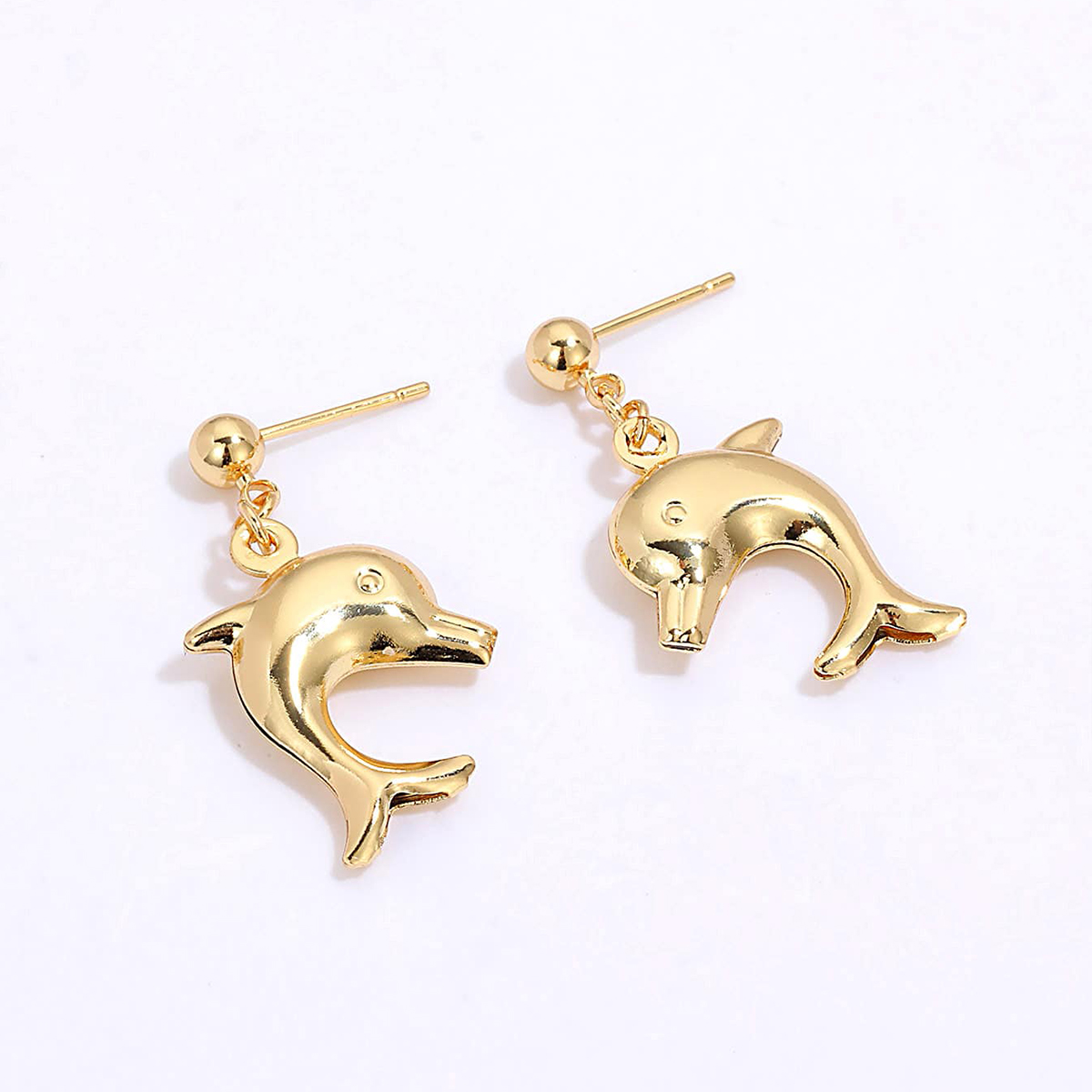 Fashion Creative Simple Whale Stainless Steel Electroplated 18K Gold Earrings