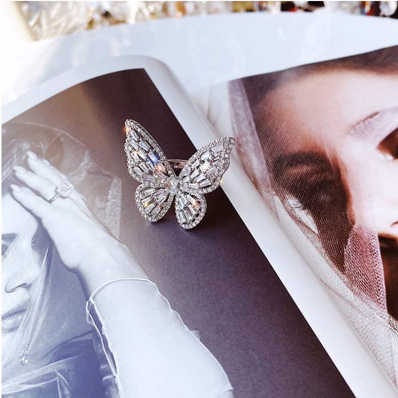 New Fashion Hollowed-out Butterfly Full Diamond Gem Insect Alloy Ring