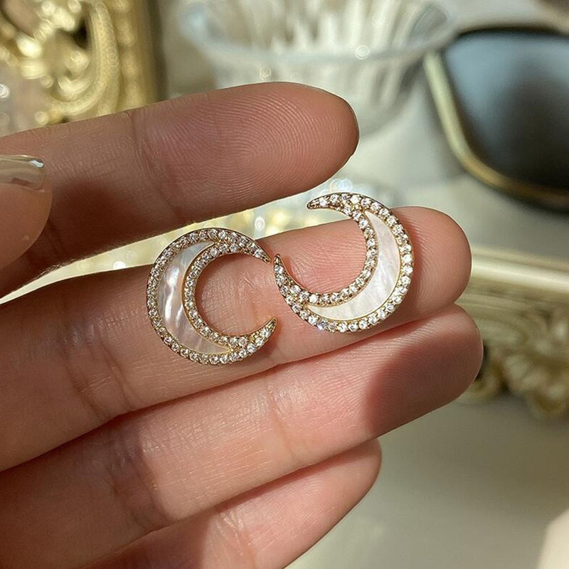 Fashion Elegant White Moon Shape Rhinestone Inlaid Ear Studs