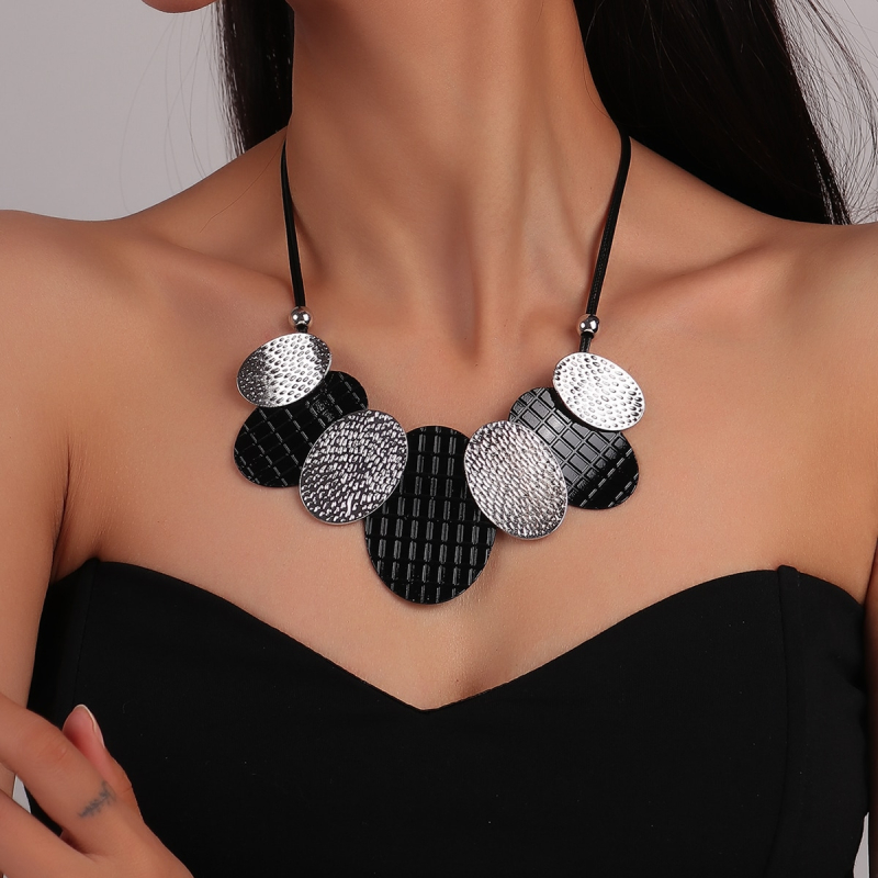 Fashion Exaggerated Snakeskin Multicolor Silver Black Geometric Necklace