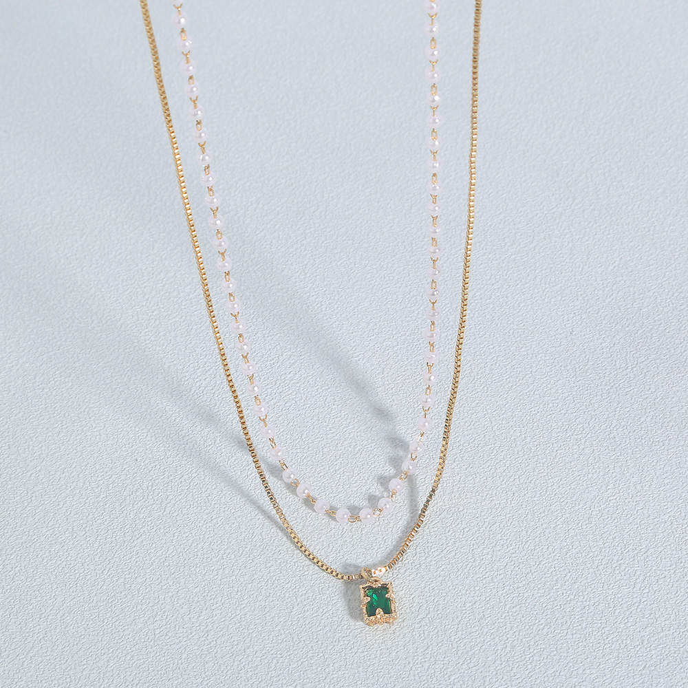 alloy Retro Double-Layer Pearl Fashion Green Zircon Pendant necklace