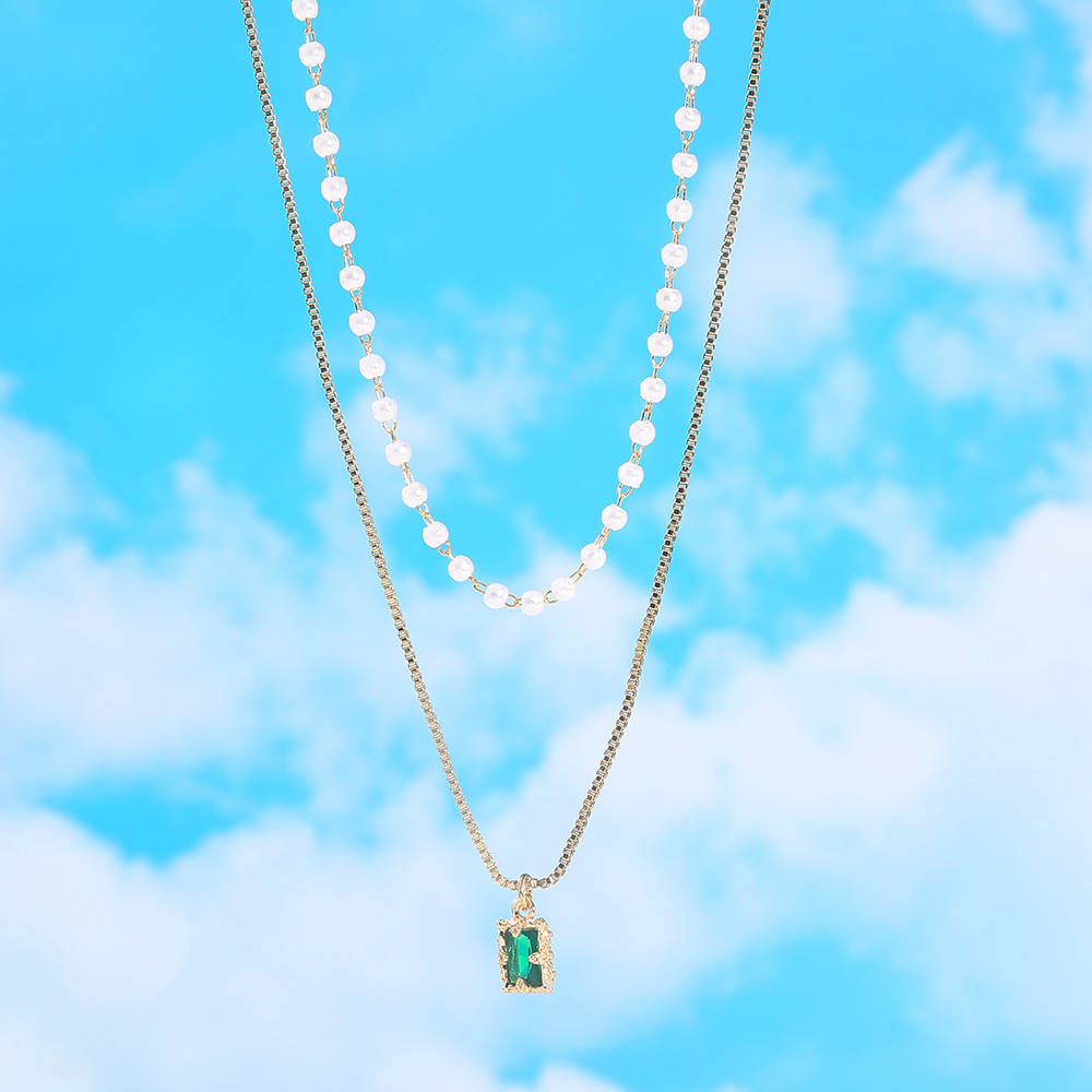 alloy Retro Double-Layer Pearl Fashion Green Zircon Pendant necklace