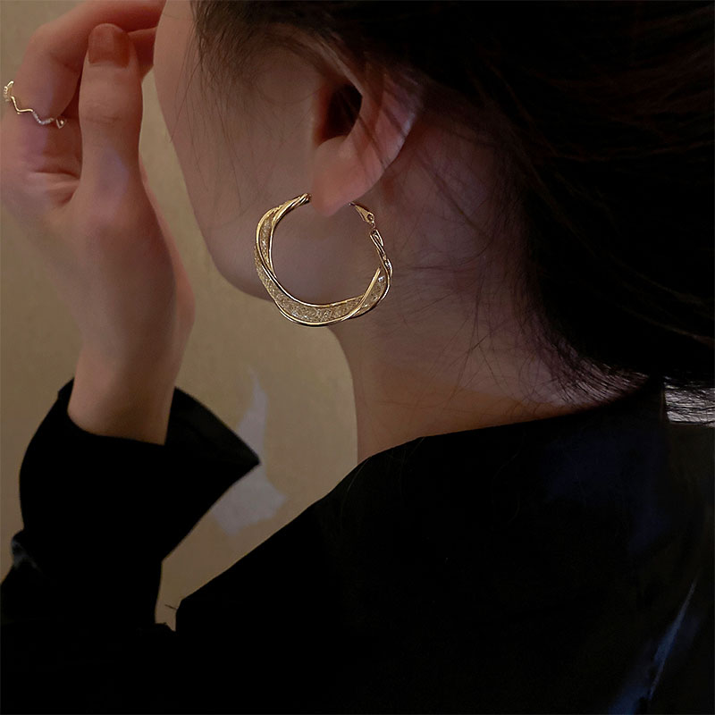 Fashion Copper Circle Earrings Shopping Electroplating Hoop Earrings As Picture