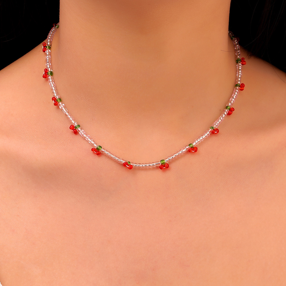 2022 New Fashion Elegant Clavicle Chain Transparent Handmade Beaded Cherry Necklace