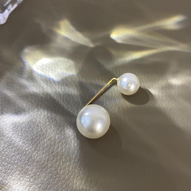 Fashion Anti-Exposure Pearl Geometric Brooch Clothing Accessories