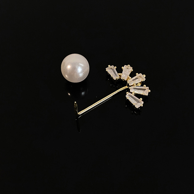 Anti-Exposure Pearl Diamond Flower Brooch Geometric Korean Real Gold Plating Design Accessories Grac