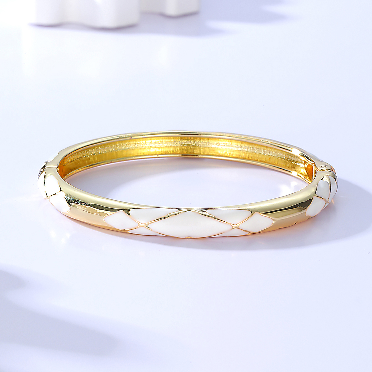 Fashion Retro Ethnic Geometric Enamel Electroplated Gold Alloy Bracelet