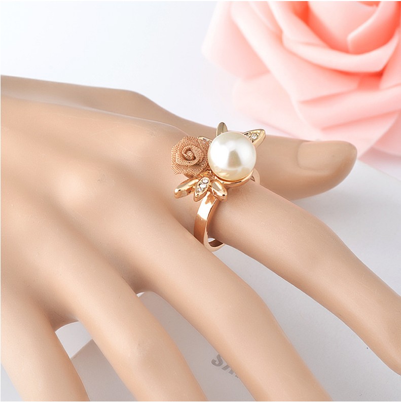 Fashion Sweet Diamond Mounted Pearl Rose Flower Alloy Ring