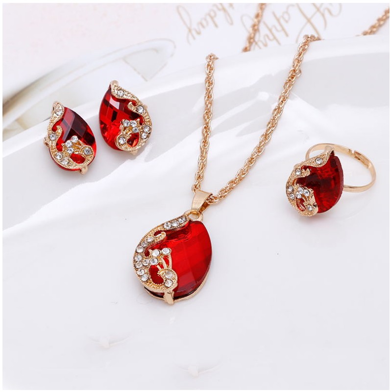 Crystal Drop-Shaped Gem Hollow Peacock Necklace Three-Piece Set