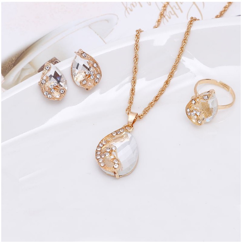 Crystal Drop-Shaped Gem Hollow Peacock Necklace Three-Piece Set