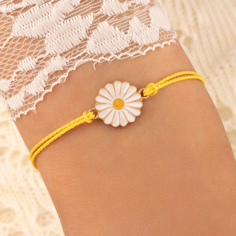 Fashion New Simple Handmade Chrysanthemum Woven Bracelet 4-Piece Set