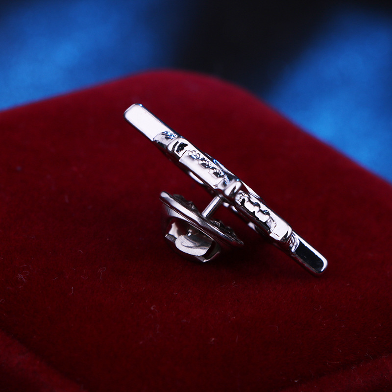 solid color Vintage Asterism Boat Anchor Suit Brooch