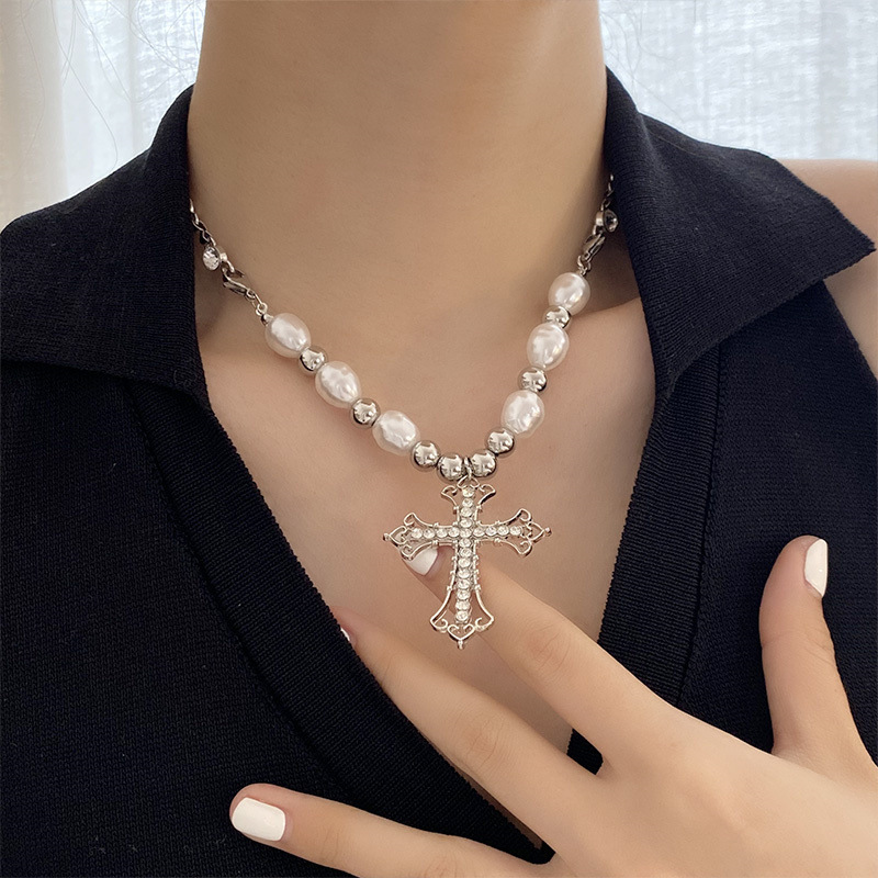 Fashion Imitation pearl Steel Aluminum-Magnesium Alloy Cross Pearl Necklace Daily 1 Piece