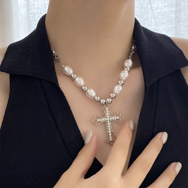 Fashion Imitation pearl Steel Aluminum-Magnesium Alloy Cross Pearl Necklace Daily 1 Piece