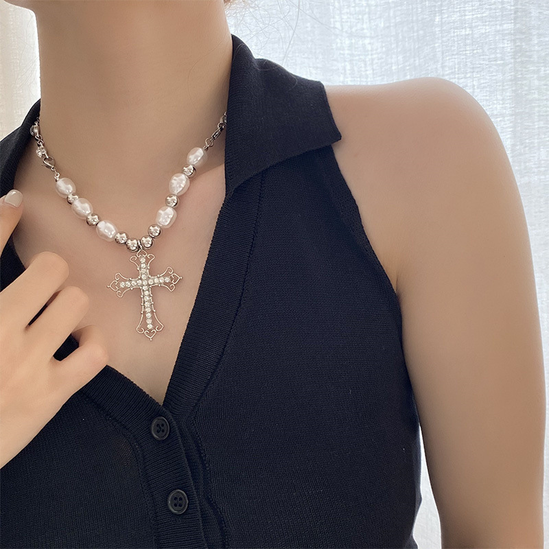 Fashion Imitation pearl Steel Aluminum-Magnesium Alloy Cross Pearl Necklace Daily 1 Piece