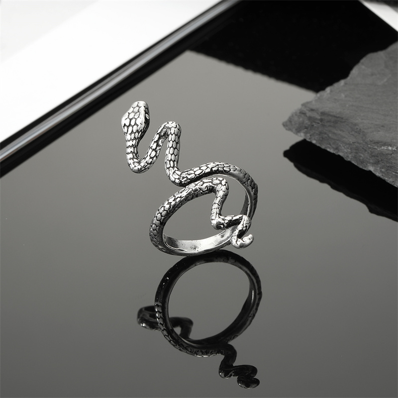 Menu0027S Vintage Style Snake Alloy Rings Rings