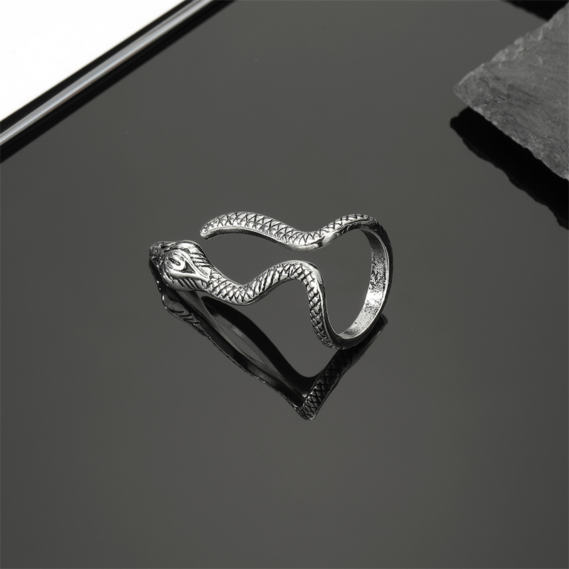Menu0027S Vintage Style Snake Alloy Rings Rings
