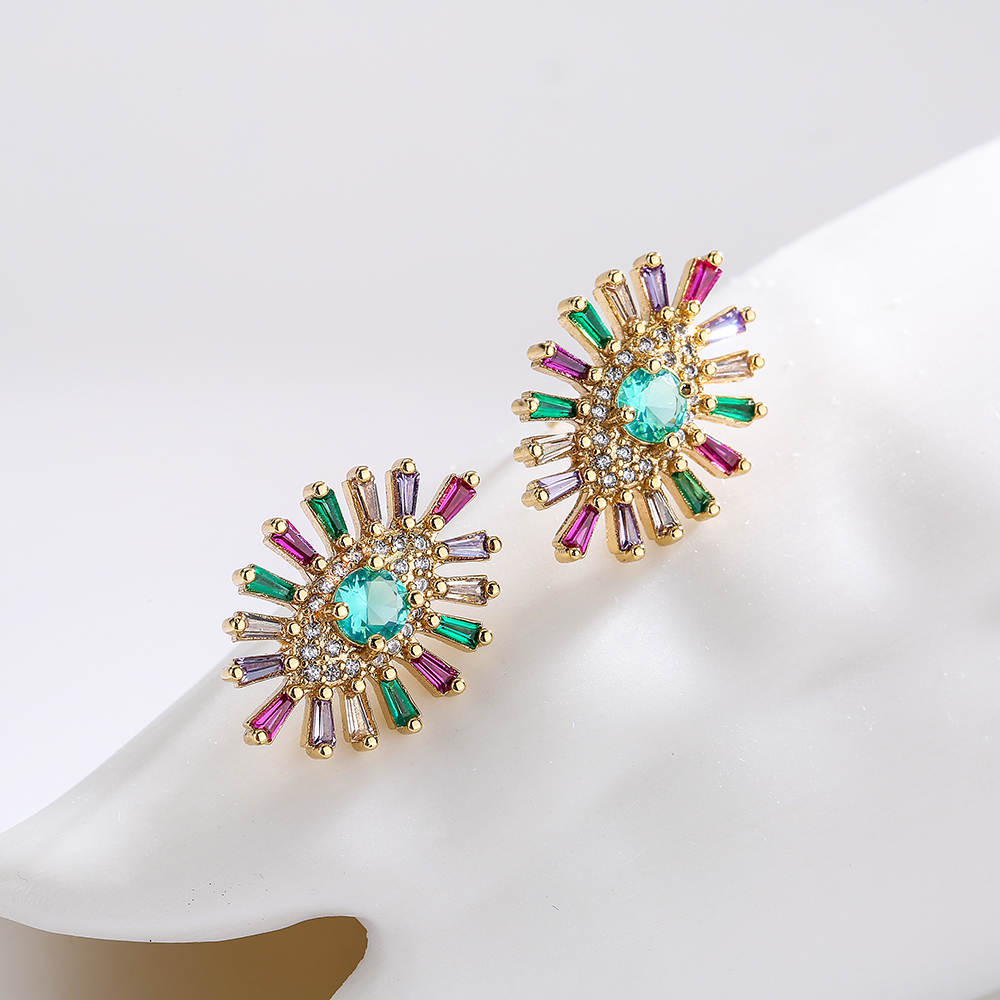 Fashion Eye Copper Inlaid zircon Earrings