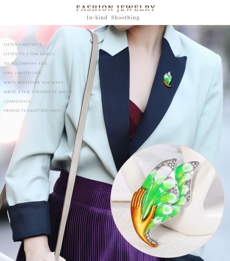Elegant Basic Pastoral Geometric Butterfly Alloy Diamond Artificial Rhinestones Brooches