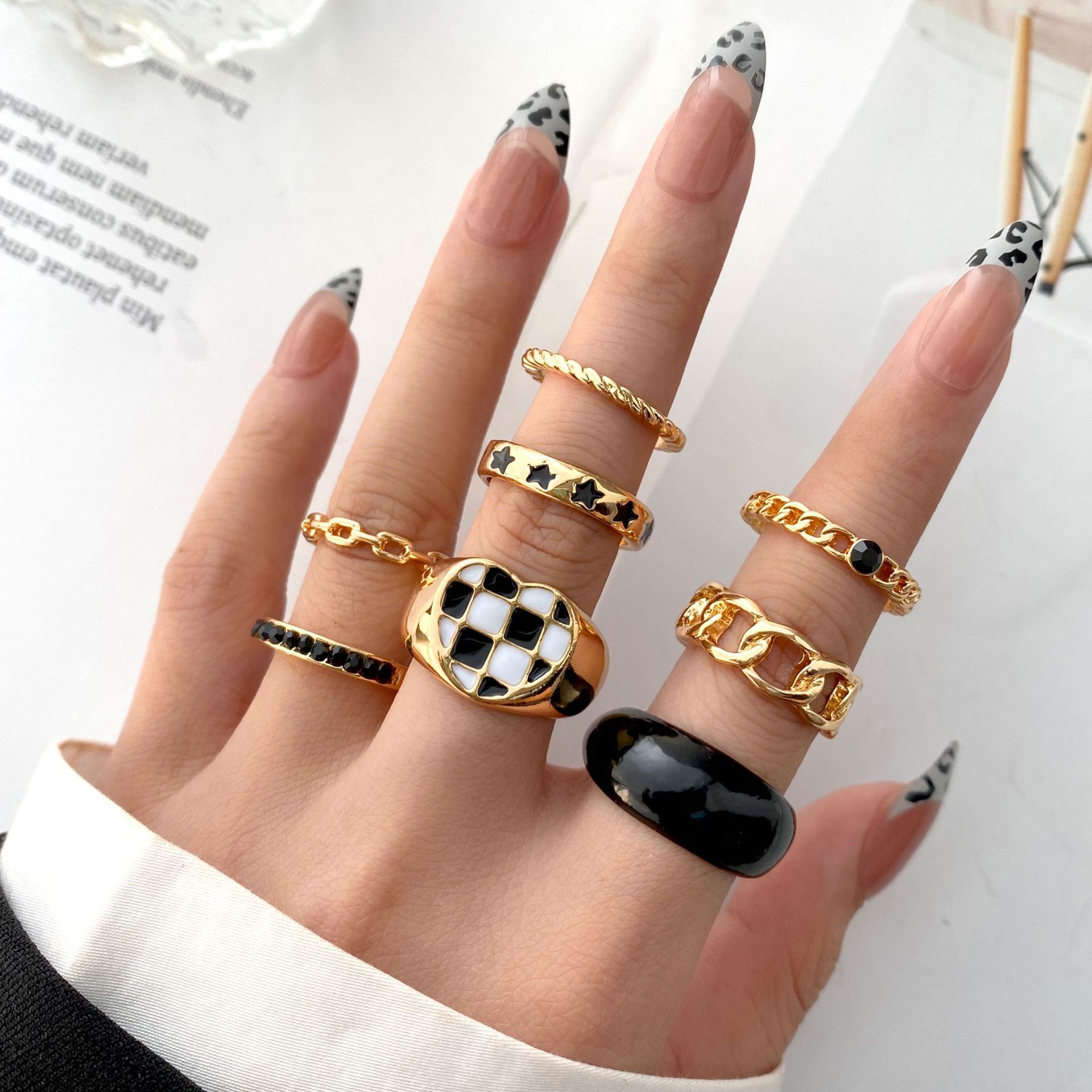 Womenu0027S Retro Fashion Geometric Star Heart Alloy Rings