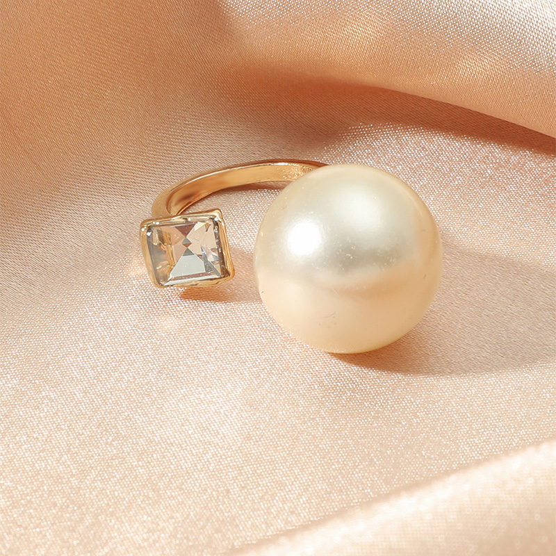 Womenu0027S Fashion Solid Color Imitation Pearl Alloy Rings Plating Rhinestone Rings