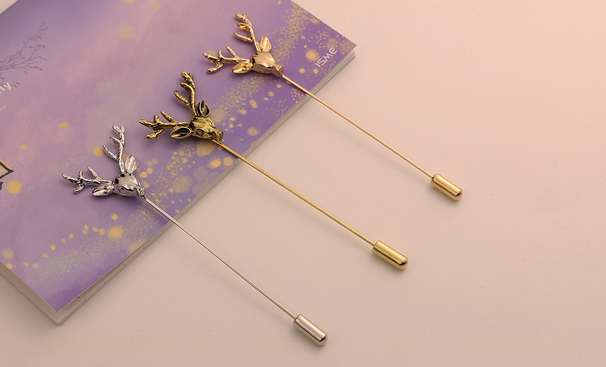 Unisex Fashion Rabbit Mask Reindeer Alloy Plating Brooches No Inlaid Brooches