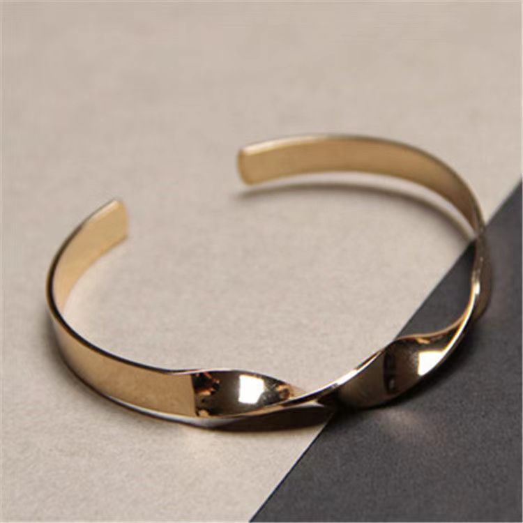 Vintage Style Simple Style Human Face Geometric Alloy Plating No Inlaid Bracelets