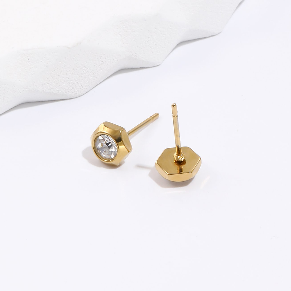 Simple Style Hexagon Heart Shape Spiral Stripe Steel Ear Studs Plating Zircon Stainless Steel Earrin