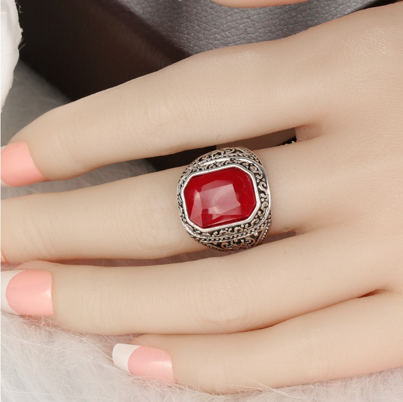 Retro Square Alloy Inlay Artificial Gemstones Rings 1 Piece