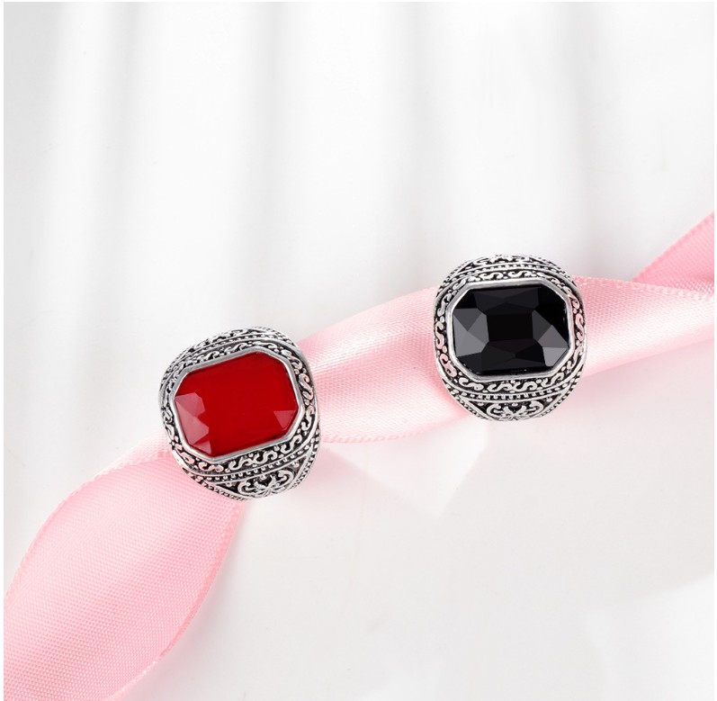 Retro Square Alloy Inlay Artificial Gemstones Rings 1 Piece