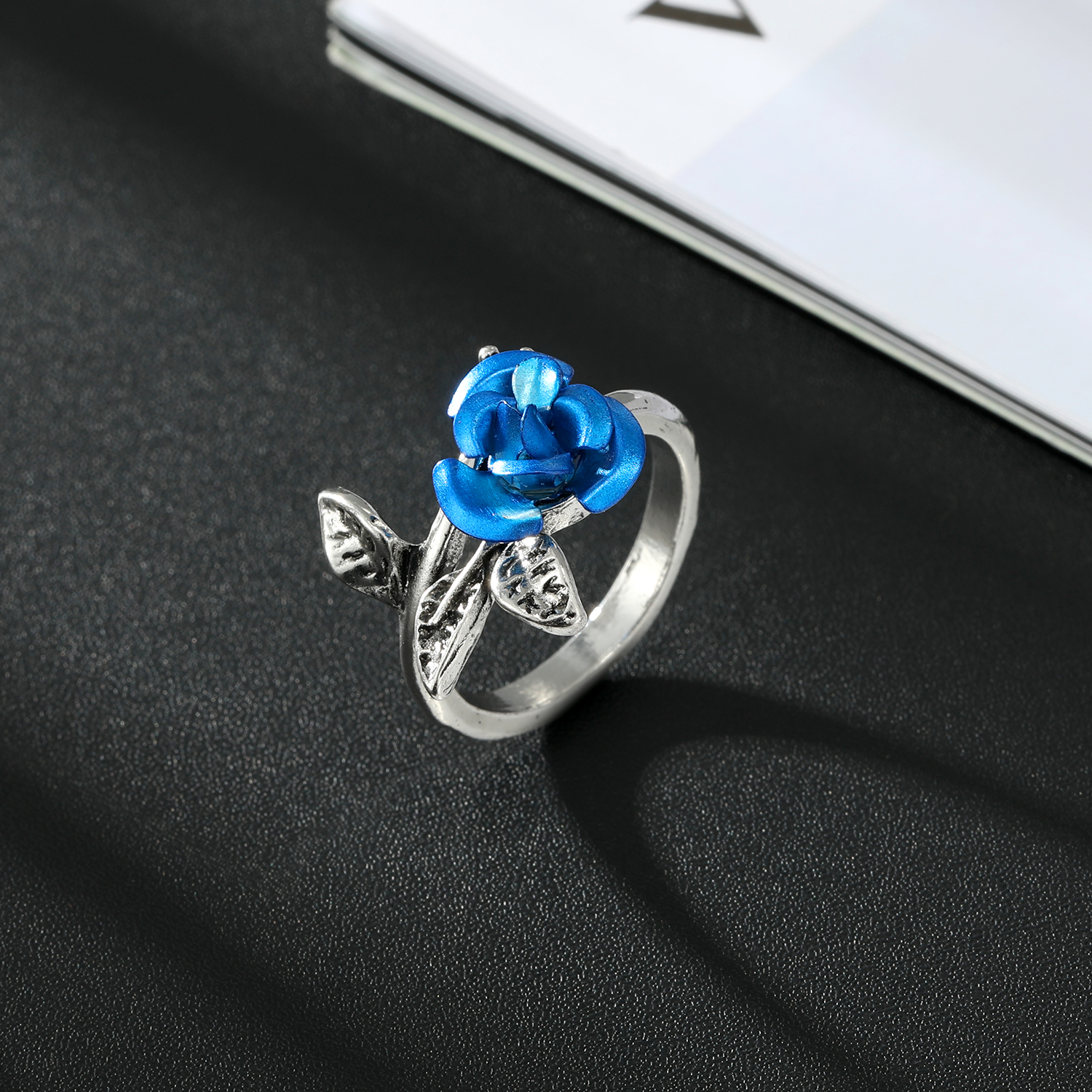 Elegant Fashion Rose Alloy Plating Resin Open Ring 1 Piece