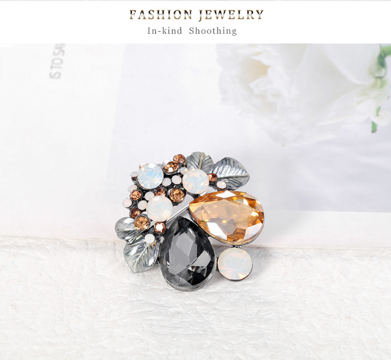 Alloy Rhinestone Glass Brooches