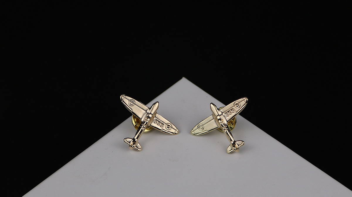 Novelty Fashion British Style Airplane Alloy Plating Brooches Collar Pin