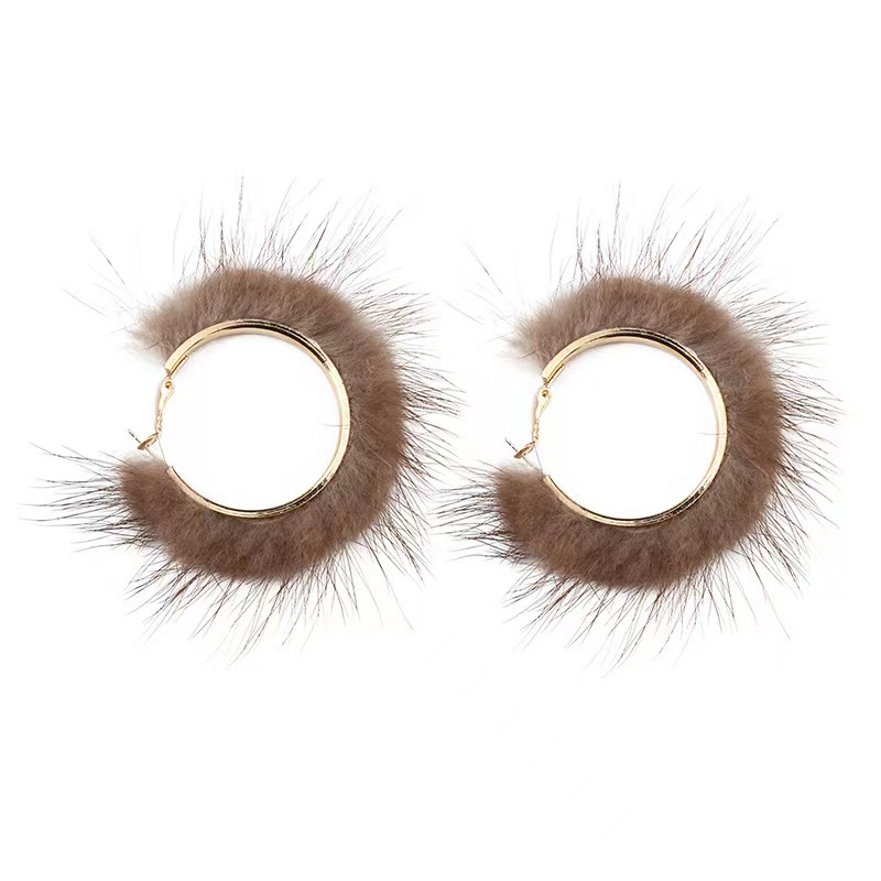 Fashion Circle Alloy Feather Hollow Out Hoop Earrings