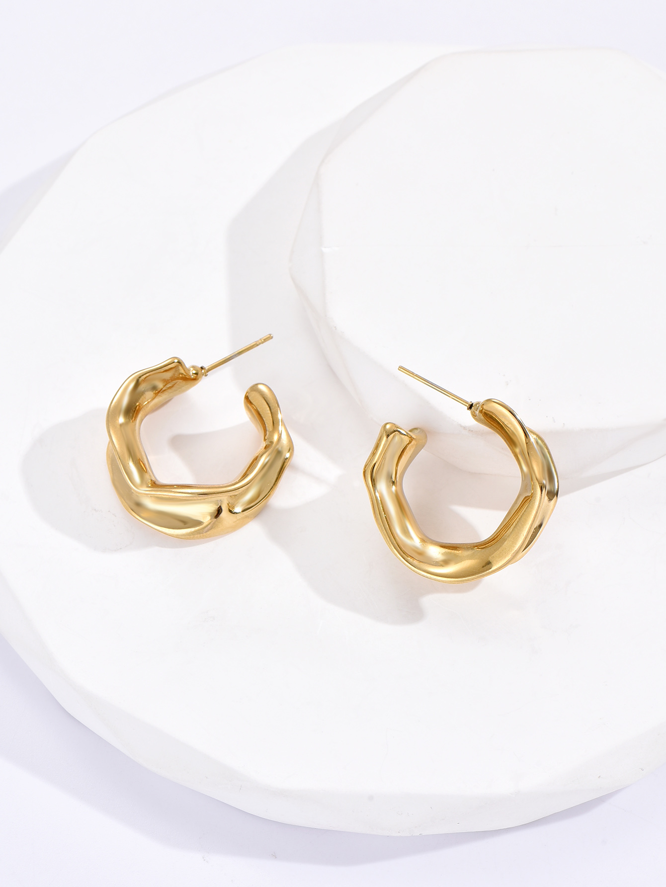 Fashion Solid Color Titanium Steel Irregular Ear Studs 1 Pair