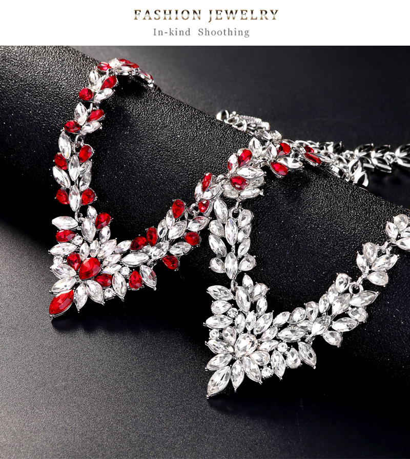 Fashion Geometric Alloy Inlay Rhinestone Glass Earrings Necklace 1 Set