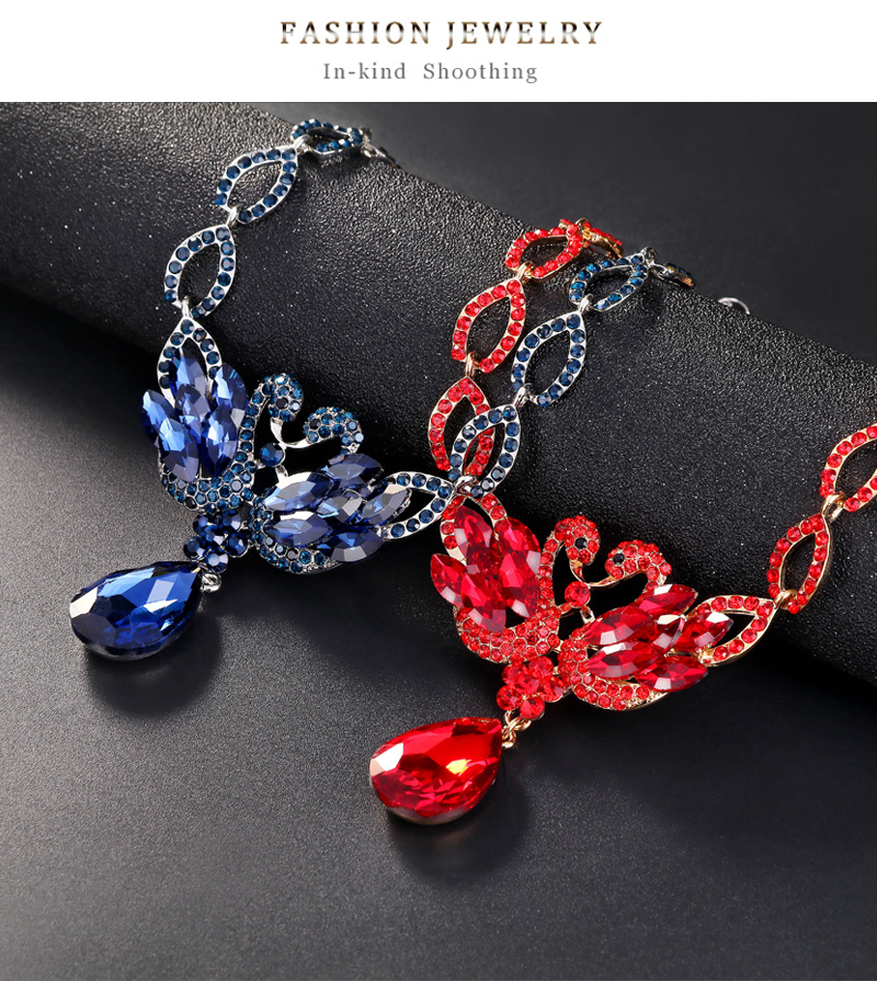 Fashion Geometric Alloy Inlay Rhinestone Glass Earrings Necklace 1 Set