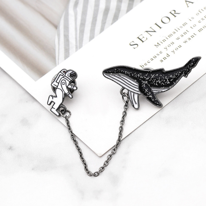 Wedding Astronaut Dolphin Alloy Metal Alloy Brooches 1 Piece