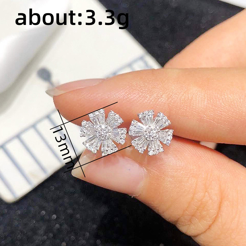 Simple Style Flower Copper Ear Studs Zircon Copper Earrings