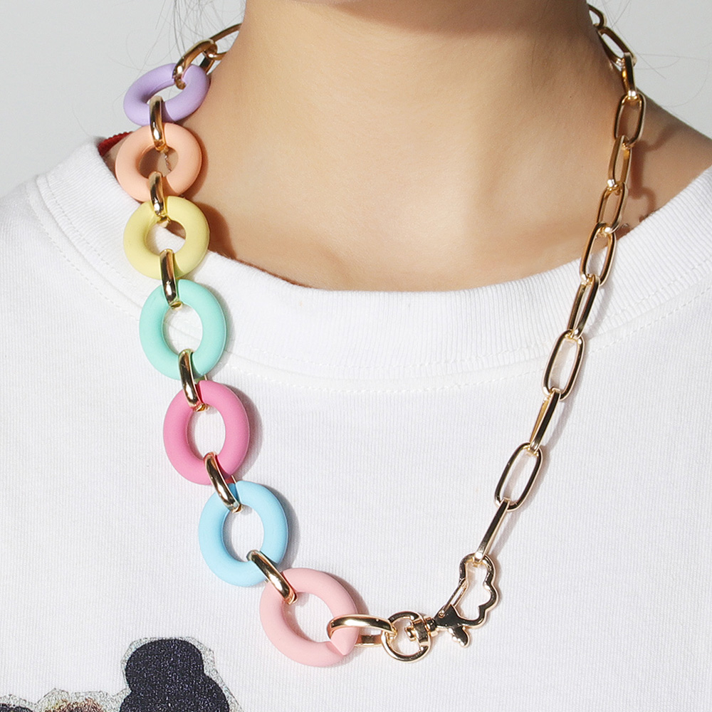 Fashion Oval Arylic Aluminum Splicing Chain Necklace