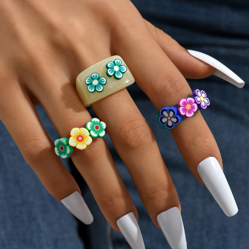 Cute Flower Synthetic Resin Rings