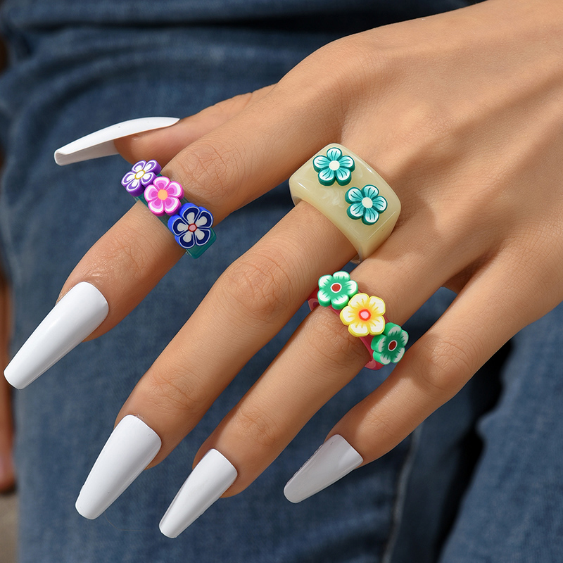 Cute Flower Synthetic Resin Rings