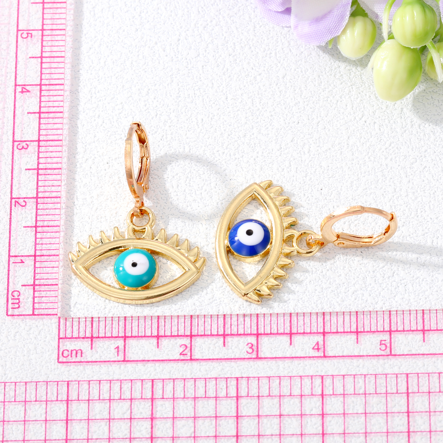 Retro Devilu0027S Eye Alloy Plating Earrings 1 Piece